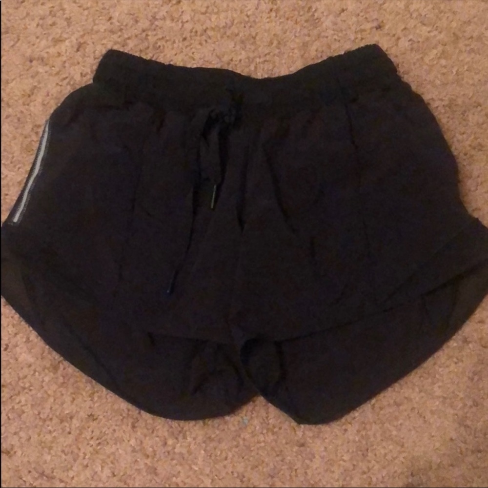 Lulu lemon shorts (hotty Hots) size 2
